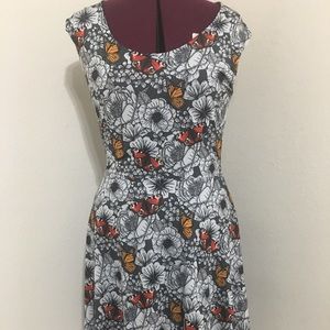 Beta Brand Reversible Dress (black + butterfly)